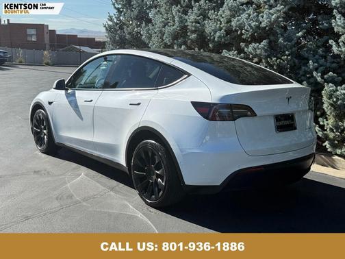 2022 Tesla Model Y Long Range Dual Motor All-Wheel Drive