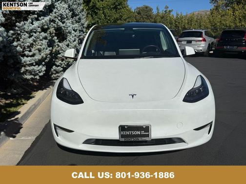2022 Tesla Model Y Long Range Dual Motor All-Wheel Drive