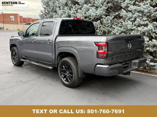 2023 Nissan Frontier SV