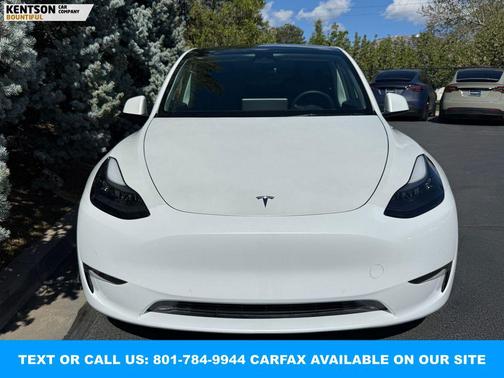 Pearl White Multi-Coat 2022 Tesla Model Y Performance Dual Motor All-Wheel Drive