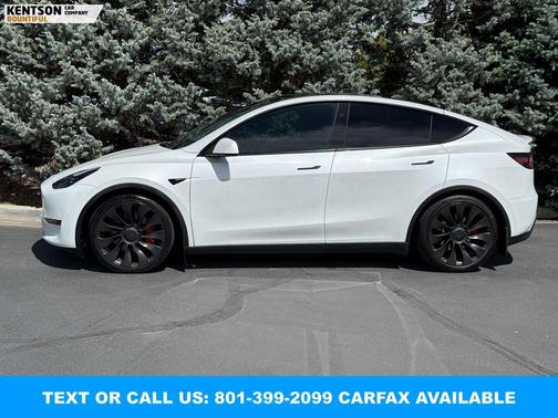 Pearl White Multi-Coat 2023 Tesla Model Y Performance Dual Motor All-Wheel Drive