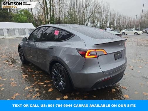 2024 Tesla Model Y Performance Dual Motor All-Wheel Drive