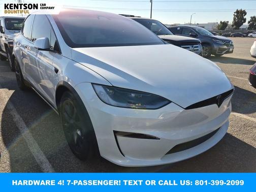 Pearl White Multi-Coat 2023 Tesla Model X Base