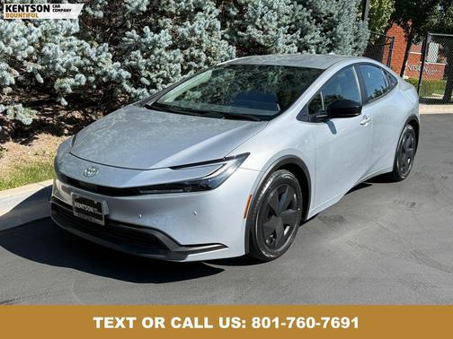 2024 Toyota Prius LE