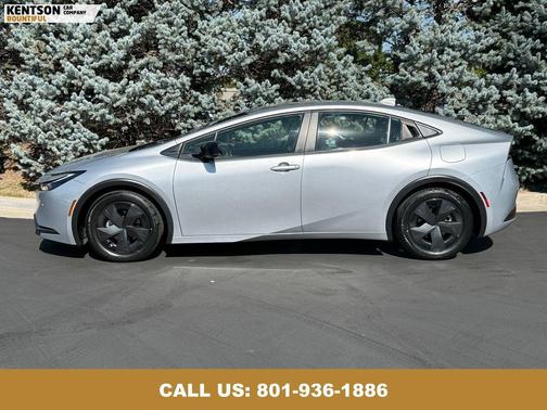 2024 Toyota Prius LE