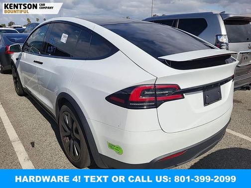 Pearl White Multi-Coat 2023 Tesla Model X Base