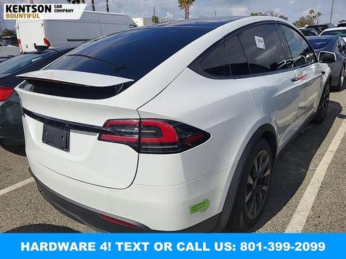 Pearl White Multi-Coat 2023 Tesla Model X Base