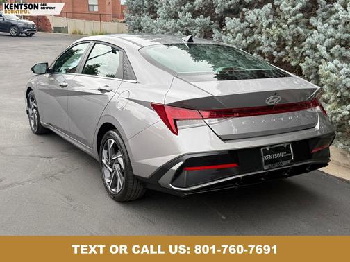 2025 Hyundai ELANTRA SEL