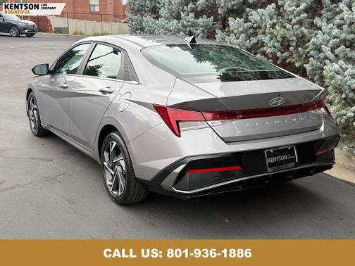 2025 Hyundai ELANTRA SEL