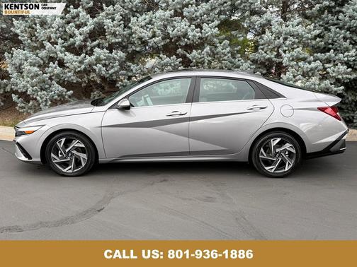 2025 Hyundai ELANTRA SEL
