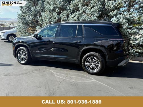2025 Chevrolet Traverse LT