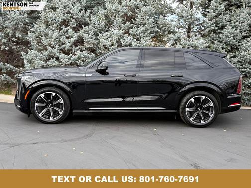 2025 Cadillac Escalade IQ Sport 2