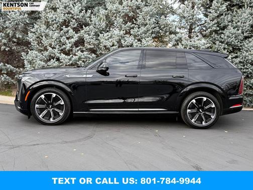 2025 Cadillac Escalade IQ Sport 2