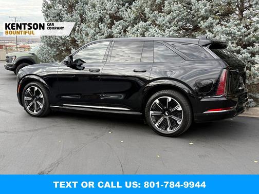 2025 Cadillac Escalade IQ Sport 2