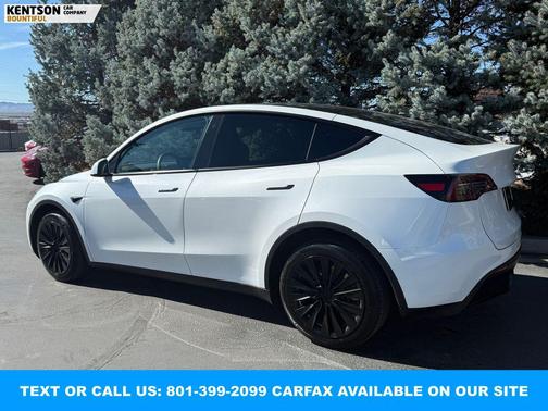 Pearl White Multi-Coat 2023 Tesla Model Y Long Range Dual Motor All-Wheel Drive