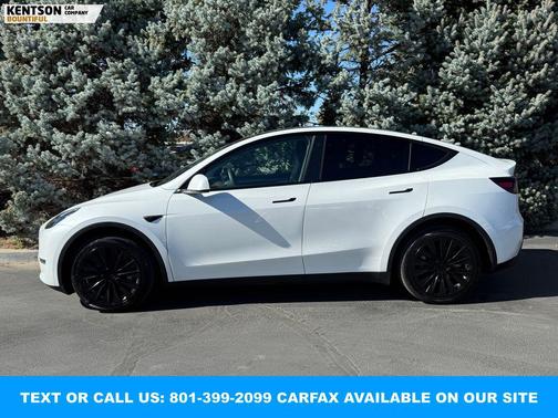 Pearl White Multi-Coat 2023 Tesla Model Y Long Range Dual Motor All-Wheel Drive