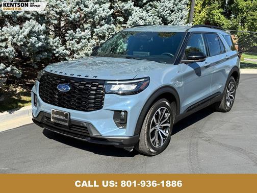2025 Ford Explorer ST-Line
