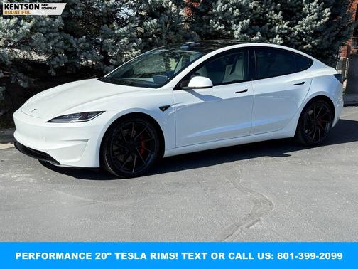 Pearl White Multi-Coat 2025 Tesla Model 3 Performance