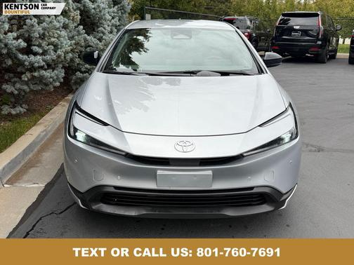 2025 Toyota Prius LE
