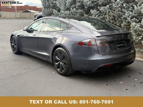 2021 Tesla Model S Plaid