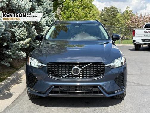 2024 Volvo XC60 B5 Plus Dark Theme