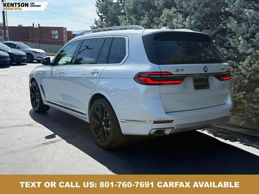 White Metallic 2025 BMW X7 xDrive40i