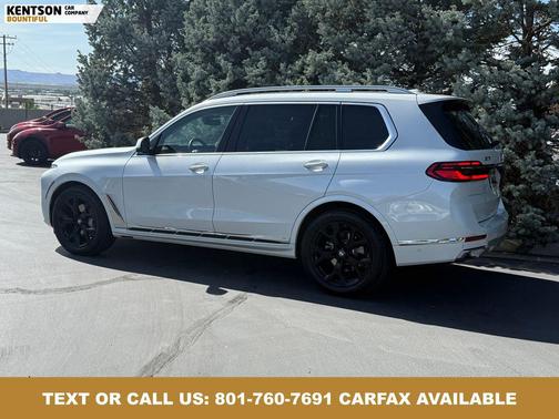 White Metallic 2025 BMW X7 xDrive40i