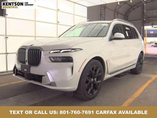 White Metallic 2025 BMW X7 xDrive40i