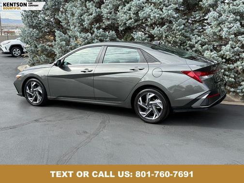 2025 Hyundai ELANTRA SEL