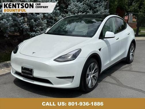 2022 Tesla Model Y Long Range Dual Motor All-Wheel Drive