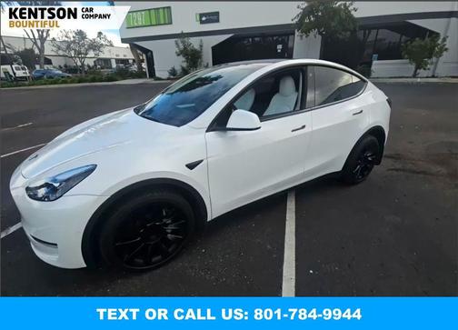 2022 Tesla Model Y Long Range Dual Motor All-Wheel Drive
