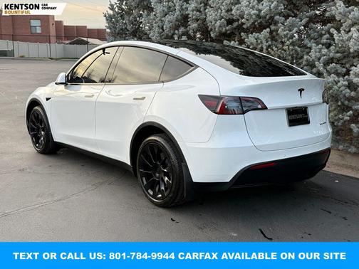 2022 Tesla Model Y Long Range Dual Motor All-Wheel Drive