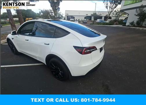 2022 Tesla Model Y Long Range Dual Motor All-Wheel Drive