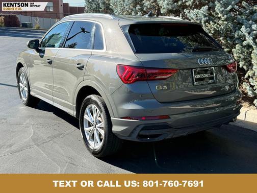 2025 Audi Q3 Premium 45 TFSI S line quattro Tiptronic