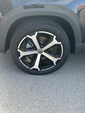 2025 Volkswagen Taos 1.5T SEL