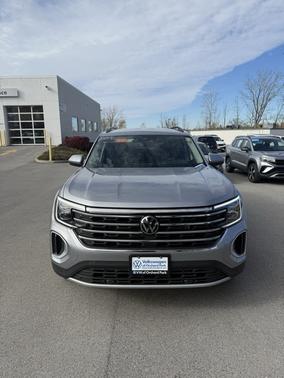 2025 Volkswagen Atlas 2.0T SE