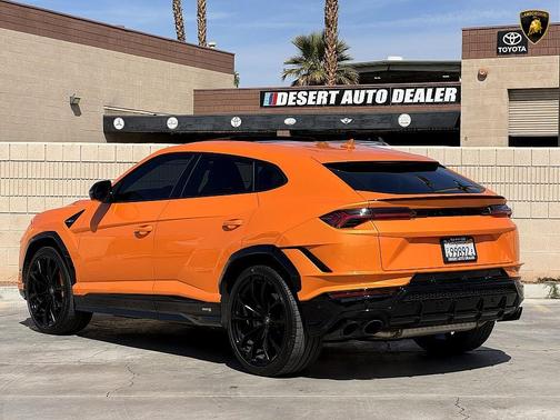 2024 Lamborghini Urus S