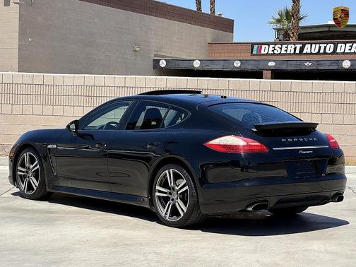 2013 Porsche Panamera Platinum Edition