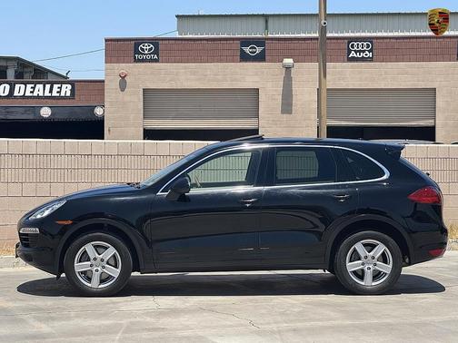 2011 Porsche Cayenne Base