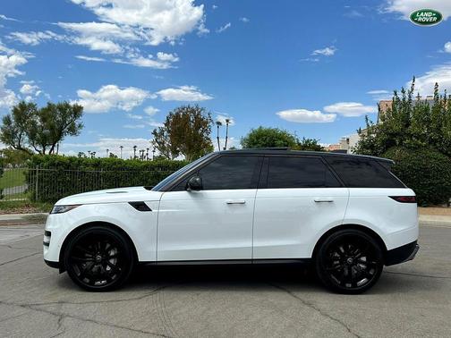 2023 Land Rover Range Rover Sport SE