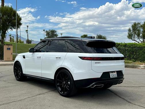 2023 Land Rover Range Rover Sport SE