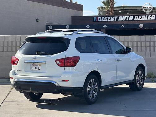 2018 Nissan Pathfinder S