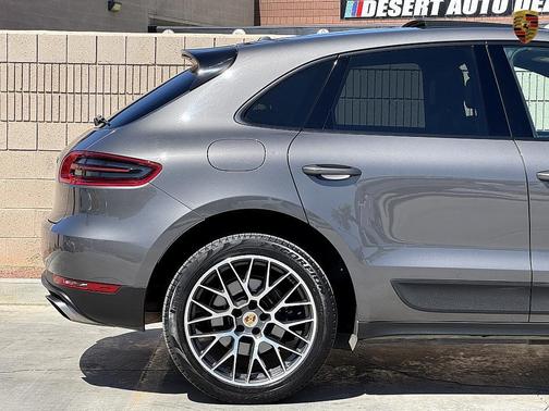 2018 Porsche Macan