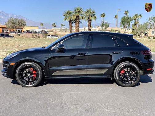 2015 Porsche Macan Turbo