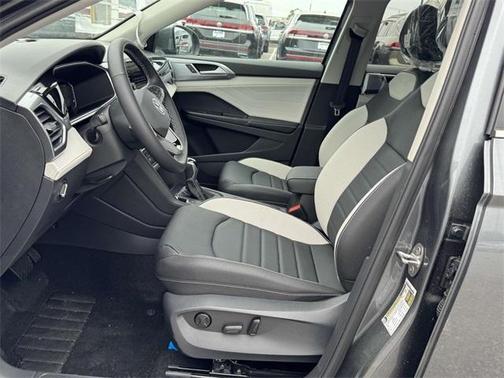 2025 Volkswagen Taos 1.5T SEL