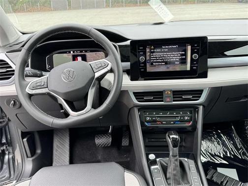 2025 Volkswagen Taos 1.5T SEL