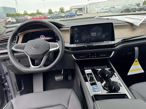 2025 Volkswagen Atlas 2.0T SE