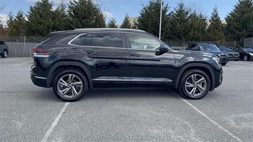 2024 Volkswagen Atlas Cross Sport 2.0T SEL R-Line