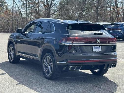 2024 Volkswagen Atlas Cross Sport 2.0T SEL R-Line