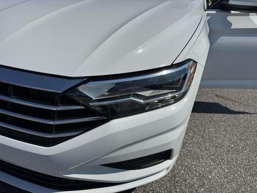 Pure White 2020 Volkswagen Jetta 1.4T SE